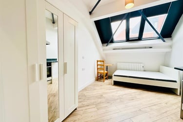 1 bed studio, 5 Avenue D, Sneinton Market, Hockley, Nottingham, NG11DX - Image 3